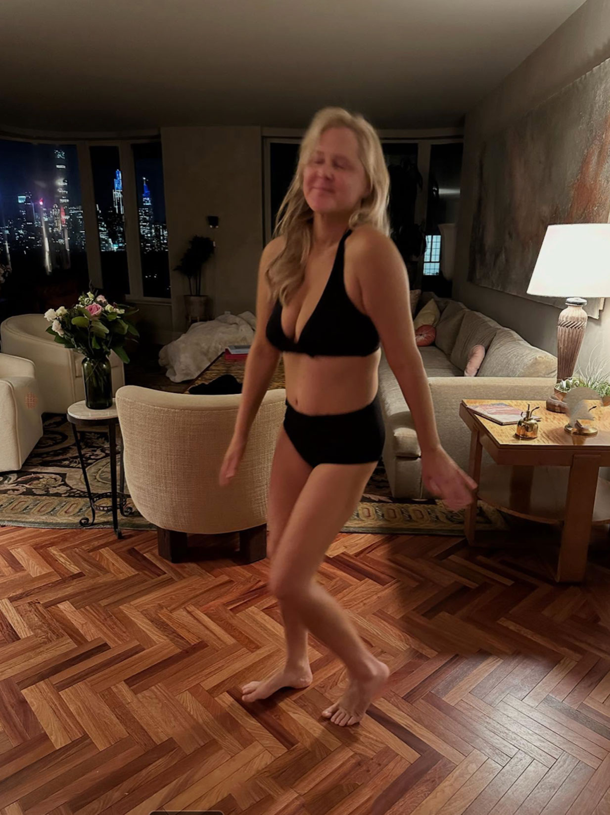 Amy Schumer swimsuit pics