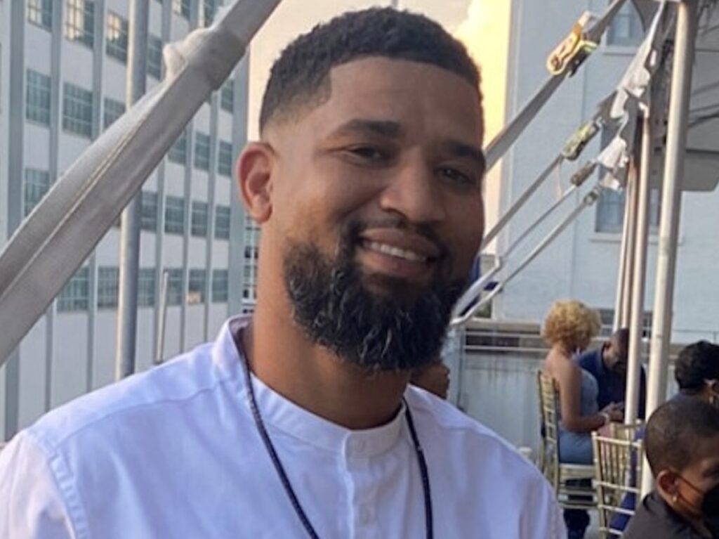 Middle School Counselor Dead By Suicide After Unsettling Texts To Female Student Revealed: Cops