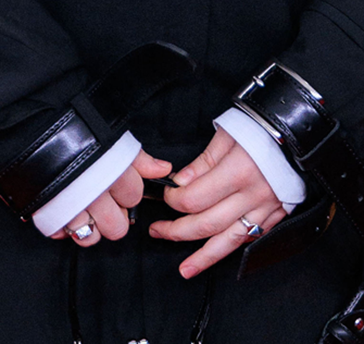 Billie Eilish ring at grammys