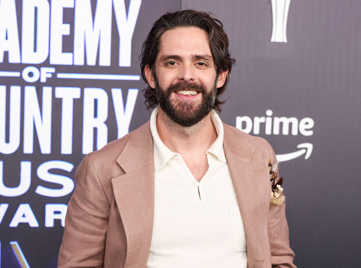 Thomas Rhett Reveals Which Song He'd Perform At Taylor Swift & Travis Kelce's Wedding!