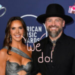 Zac Brown & Kendra Scott Are Married! All The Details On Their Greece Wedding!
