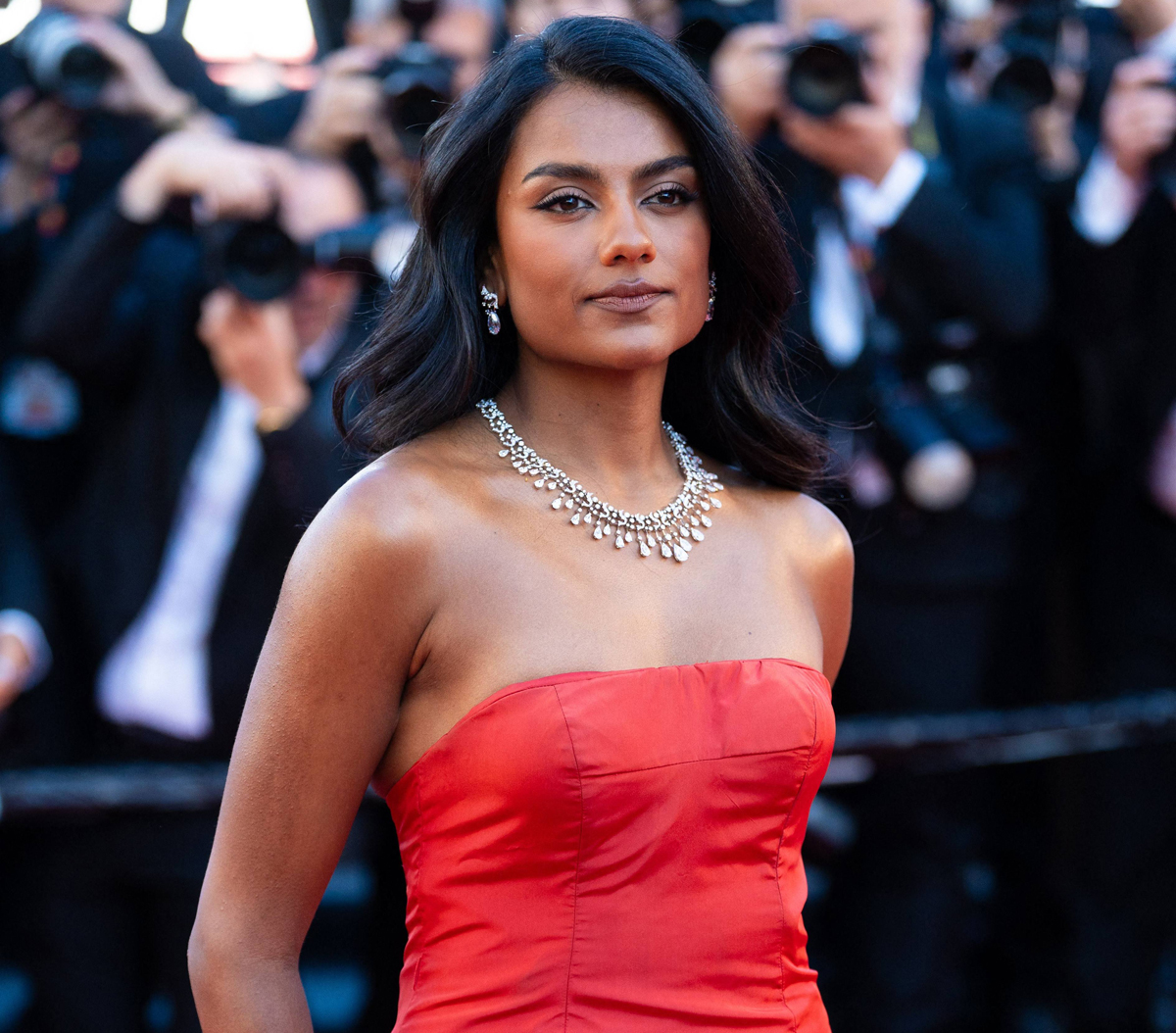 Joshua Jackson's Dating History: Simone Ashley