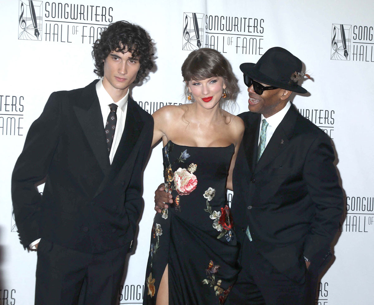 Taylor Swift Makes History At Songwriters Hall of Fame Induction -- Tears Up Thanking Parents, Travis Kelce's Last-Minute Entrance, & MORE