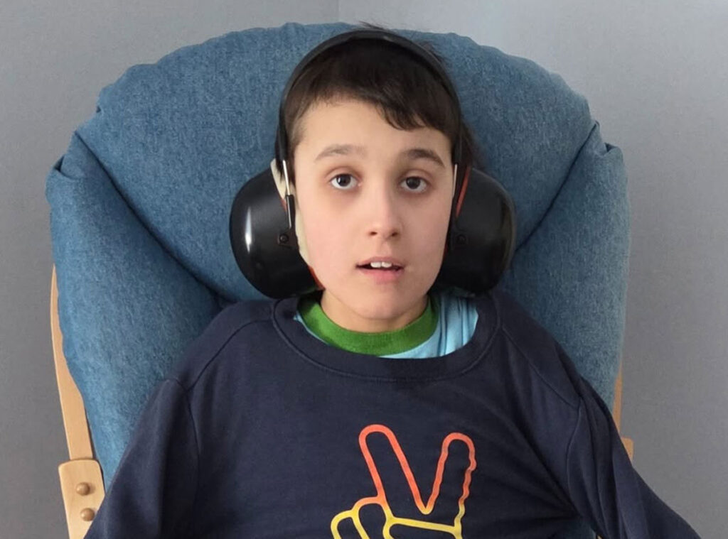 Parker Wells Still Missing: Social Media Comes Together To Support People Of Calgary As They Search For 11-Year-Old Boy With Autism