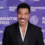 Lionel Richie Hospitalized In ICU After St. Louis Concert