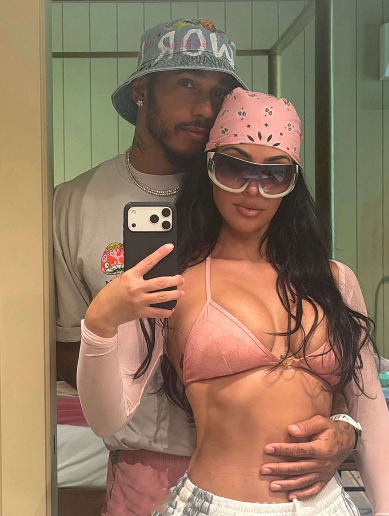 Kim Kardashian Lewis Hamilton new selfies