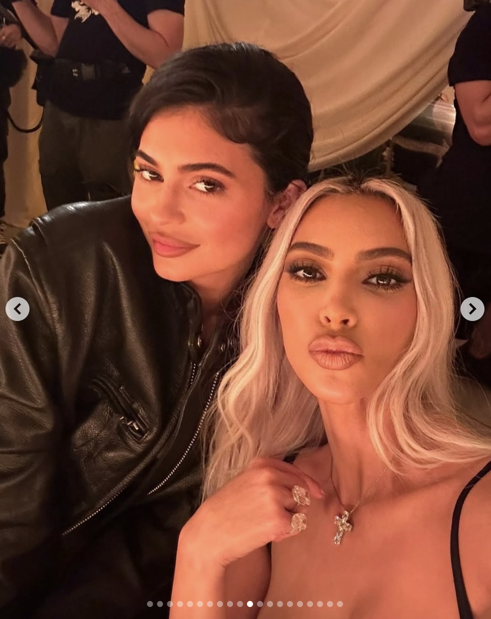 Kim Kardashian posts bundle of selfies