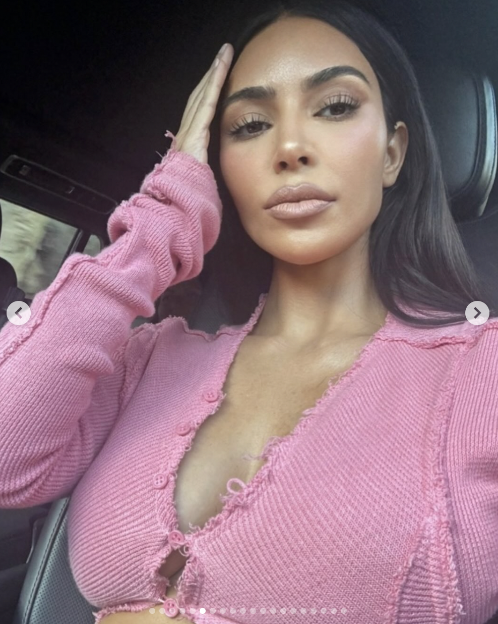Kim Kardashian posts bundle of selfies